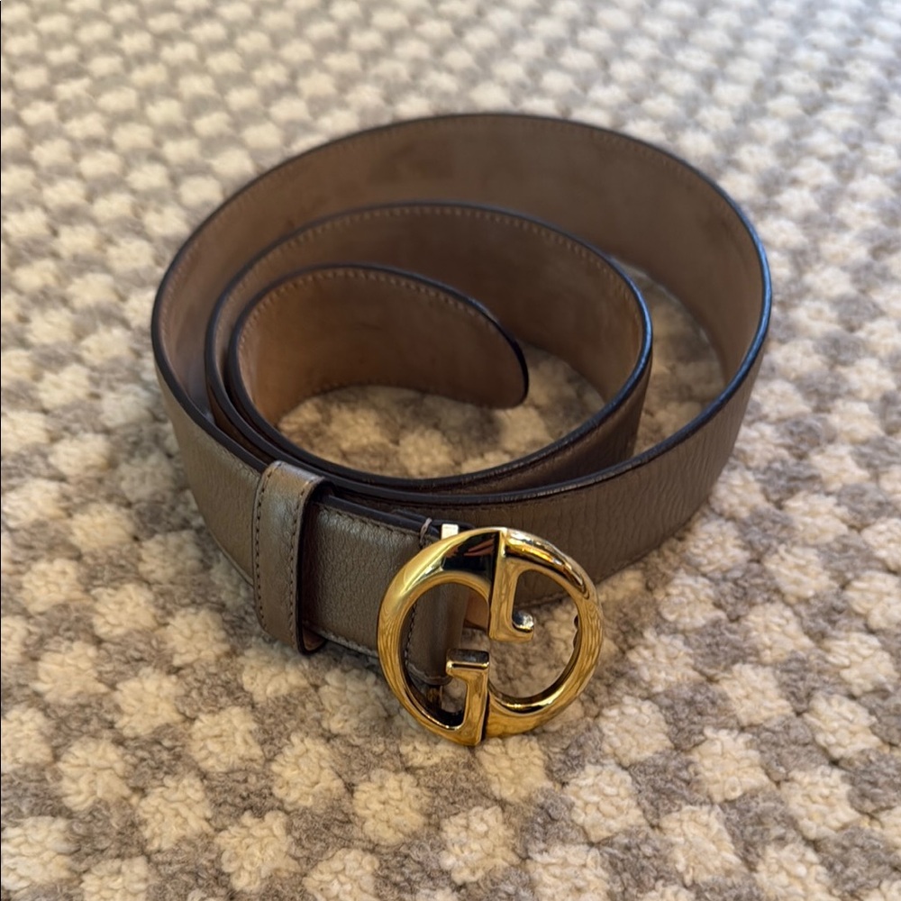 Gucci Gray and Gold Belt with Iconic GG Buckle